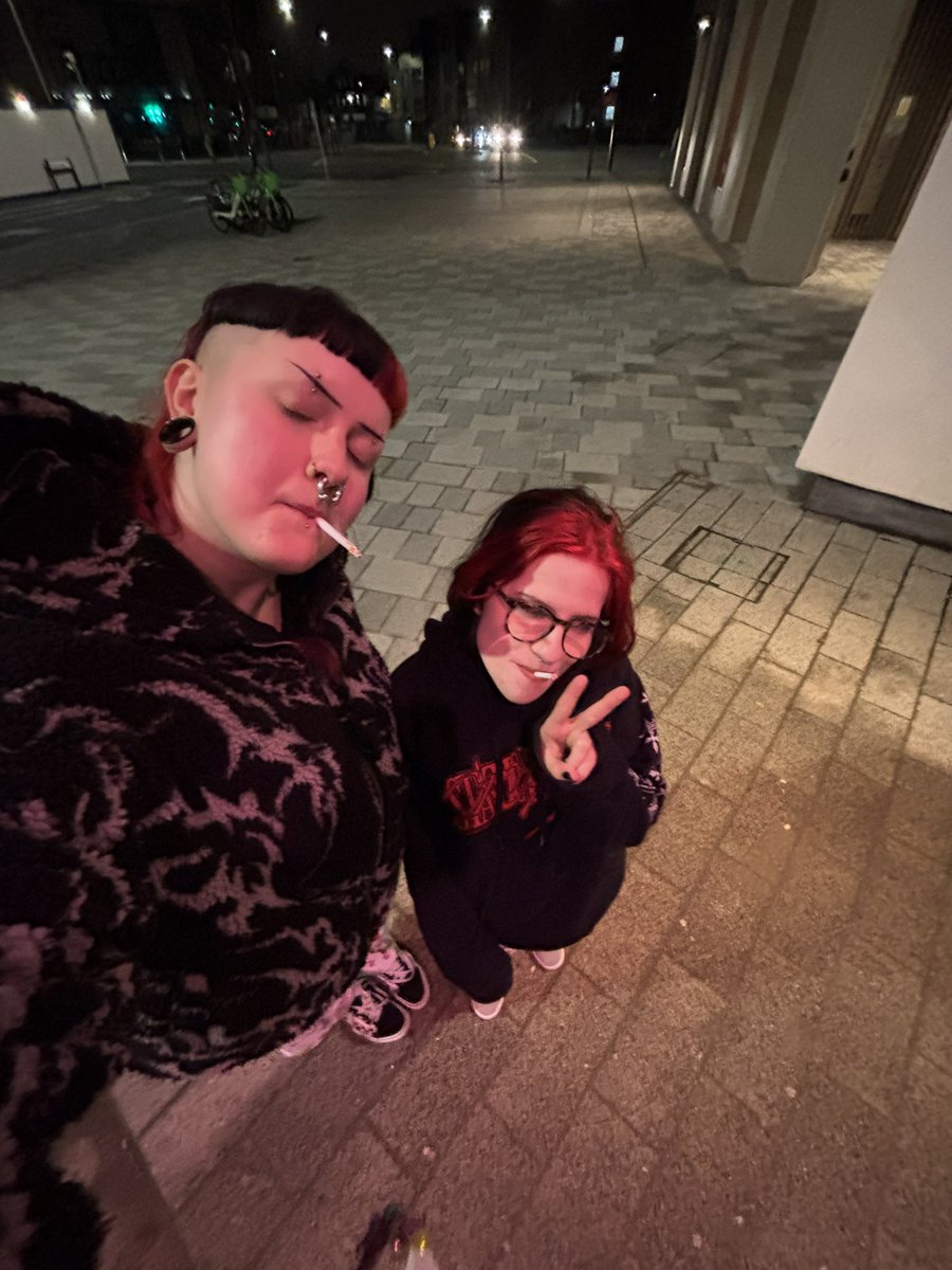 devotionsfade's tweet image. happy birthday to the rizzo to my gonzo, the dolly to my nadja and my good time boy, my sweet cheese🤍
i love and miss you so much, my life is a much brighter place with you in it and i cant wait till i get to smoke in the middle of the night in a dodgy area with you again