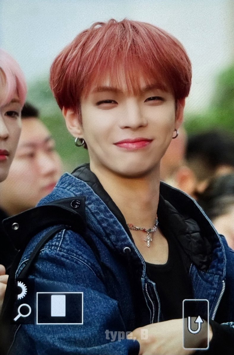251115 💞💗💖

#BX #병곤 #CIX #이병곤 #BYOUNGGON