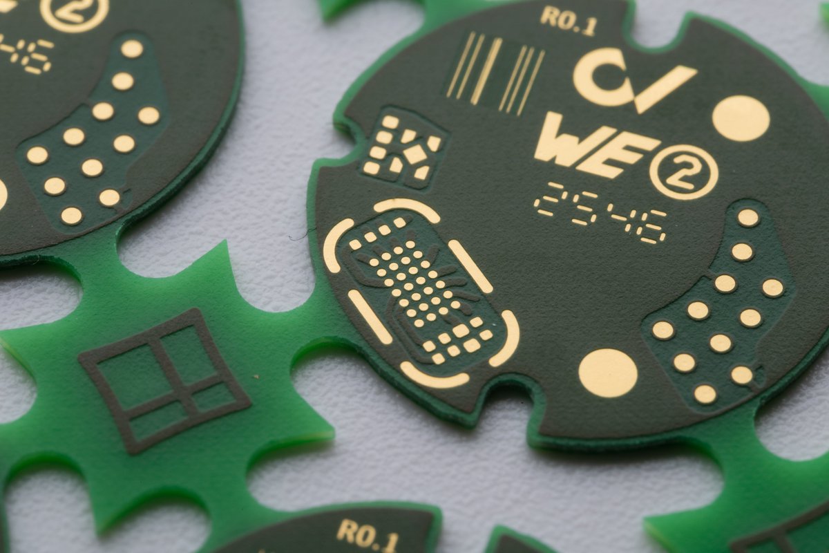 QVHenkel's tweet image. The new PPG sensorboard revision arrived. Time to try manually assembling 01005 parts 🤏