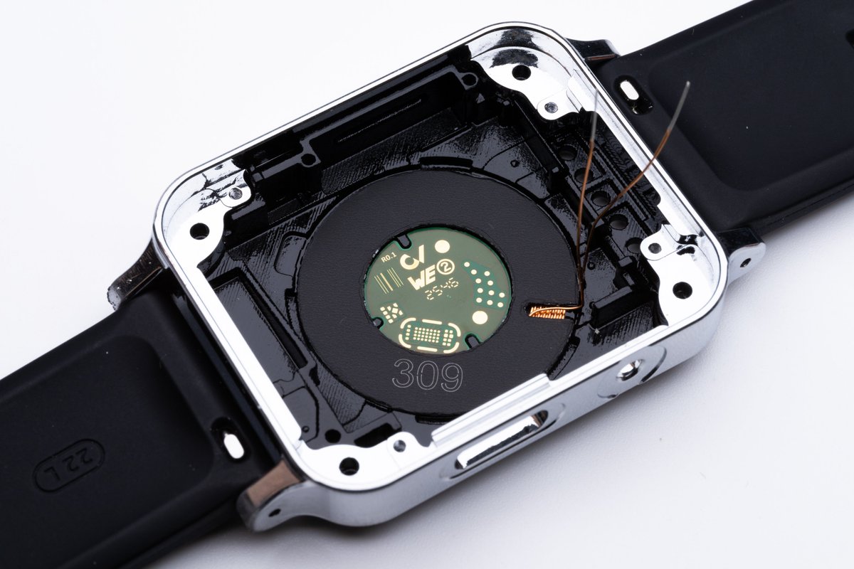 QVHenkel's tweet image. The new PPG sensorboard revision arrived. Time to try manually assembling 01005 parts 🤏