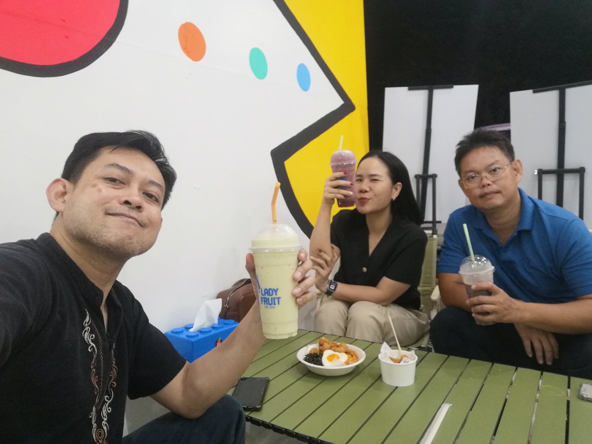 DraxCuLa's tweet photo. Lady Fruit สาขา 4 
ข้างโรงพยาบาลแมคคอร์มิค
น้ำผลไม้ปั่น อาหารทานเล่น อร่อยมาก ราคาไม่แพง มี #คนละครึ่งพลัส 
#สมูทตี้ #น้ำผลไม้ #น้ำปั่น #มาม่าเกาหลี #ของทานเล่น #เฟรนช์ฟรายส์ #ไก่ป๊อบ #ไก่คาราเกะ 
#Smoothie #FruitJuice #KoreanMama #Snacks #FrenchFries
#LadyFruit #Chiangmai https://t.co/XHVBbCelpv