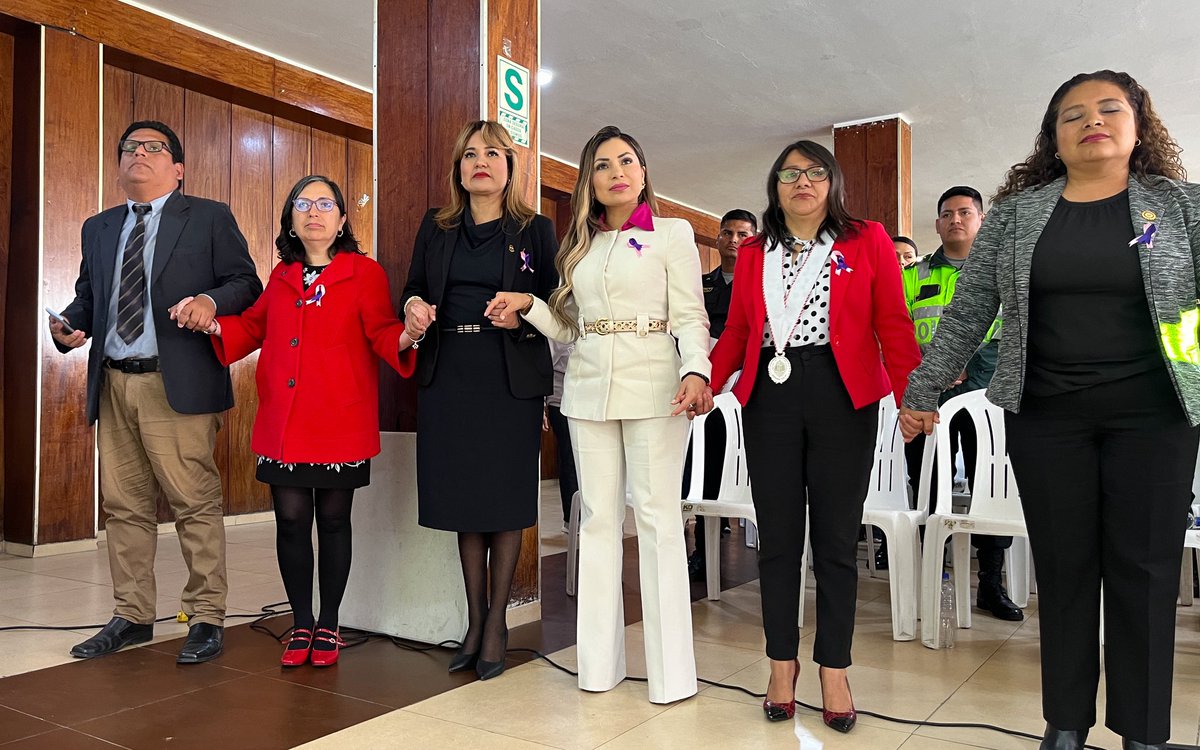 ✨ Foro Mujer – Callao: “Encuentro de Mujeres por la No Violencia” 💜

Nos reunimos en el Callao para seguir construyendo espacios seguros donde las mujeres podamos escucharnos, apoyarnos y fortalecernos. 💪
En el marco del Día Internacional de la Eliminación de la Violencia