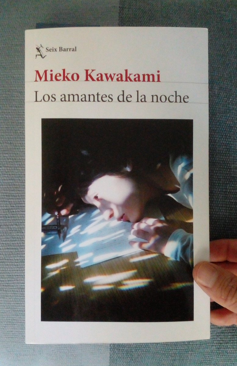 siellosvieran's tweet image. "... y yo iba tragándome sin remedio el temblor que precede a las palabras".