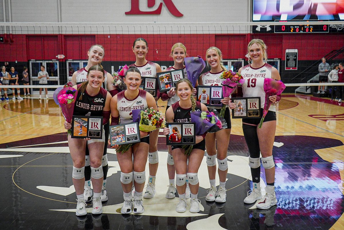 LRUVB's tweet photo. We are so proud of our seniors and can’t wait to see what their future holds ❤️ 

#GOBEARS | #SeniorDay https://t.co/2H0kVr98Y3