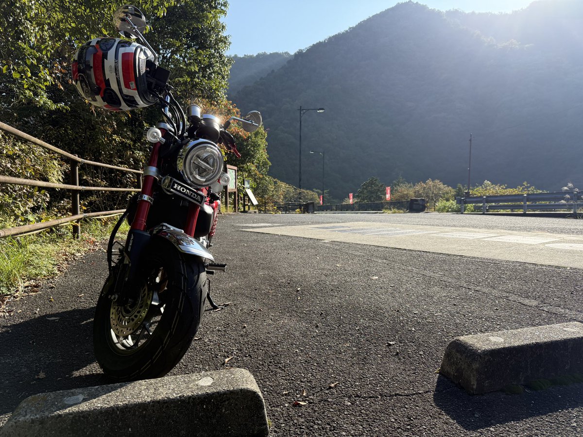 休憩中
いいツーリング日和☀️