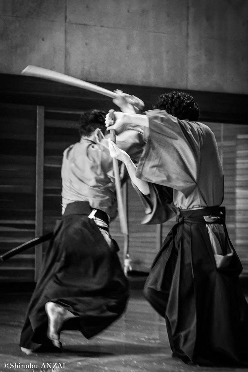 次回11/20日の　 #殺陣WS 

15時40分〜18時40分
場所 
コズミックスポーツセンター 
料金
1500円 

現場やオーディション等で武器となる殺陣の技術や知識の習得が出来ます

刀の握り方・扱い方・歩き方や人との絡み方等基本から応用まで3時間

お気軽に問い合わせください✨

#殺陣
#JACABALS
#時代劇