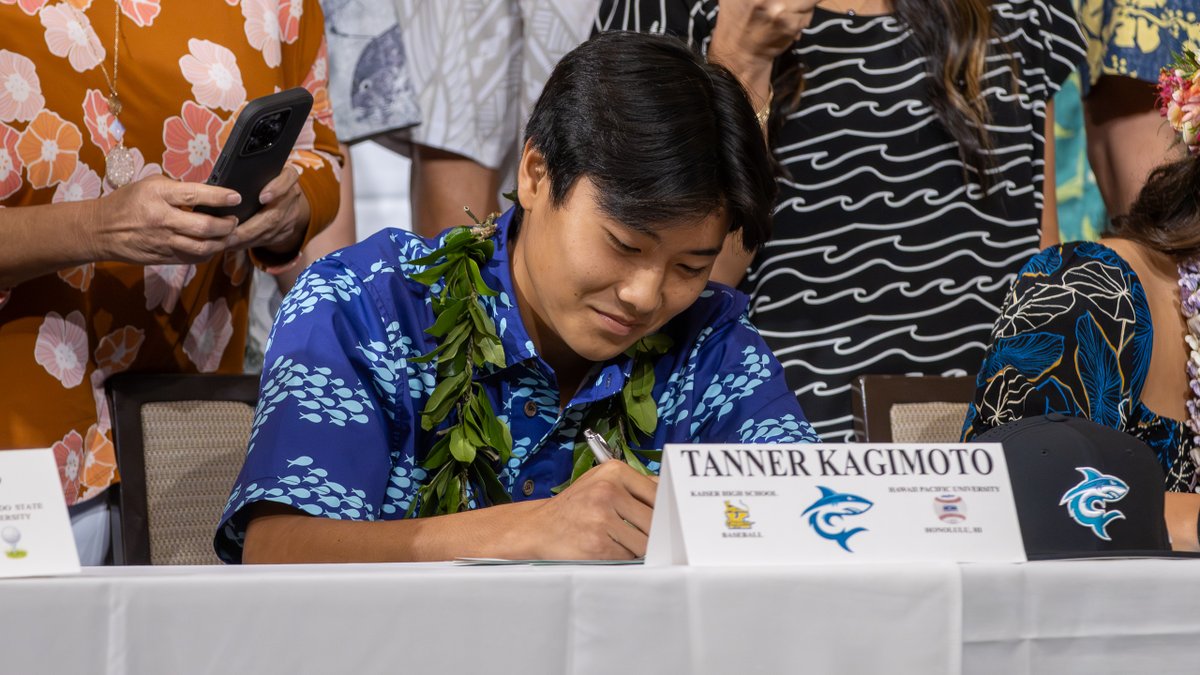 “Tanner has a fire and enthusiasm about him that we love. He’s 5’5 but plays like he’s 6’5." -- HPU Baseball HC Dane Fujinaka on their latest signee, Tanner Kagimoto.

Read more: hawaiisportsradio.com/2025/11/12/hpu…