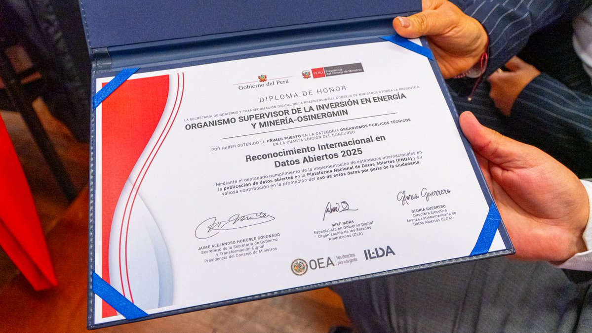 OSINERGMIN's tweet image. #BuenasNoticias | ¡Ganamos! Osinergmin obtuvo el primer puesto en el Concurso Internacional de Datos Abiertos 2025, en la categoría de Organismos Públicos Técnicos. Un logro que nos consolida como referentes en transparencia, apertura y participación ciudadana.

Este…
