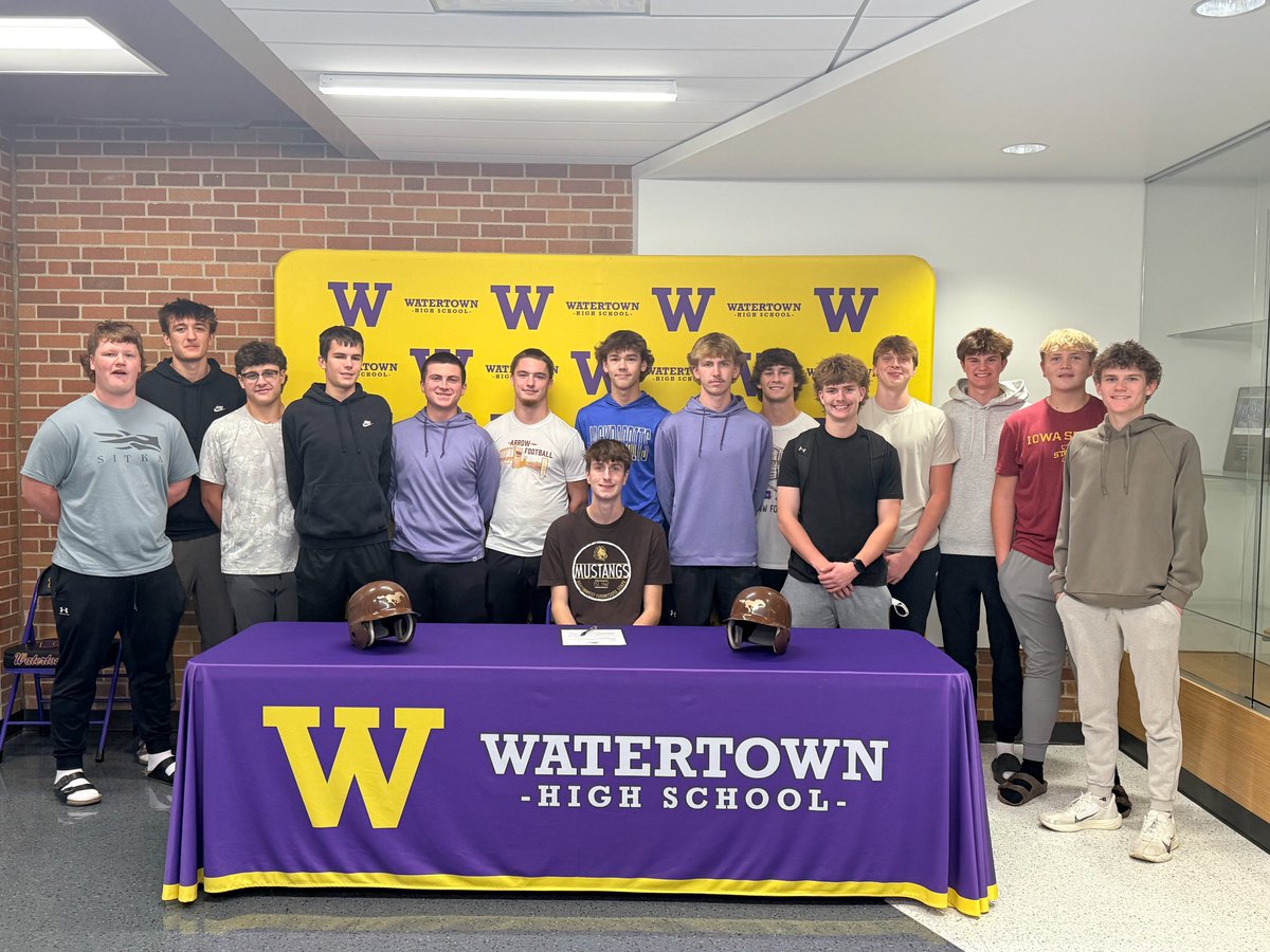 Post 17 Baseball tweet media