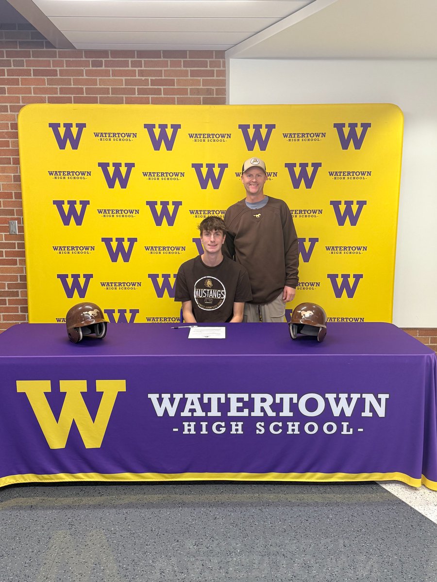 Post 17 Baseball tweet media