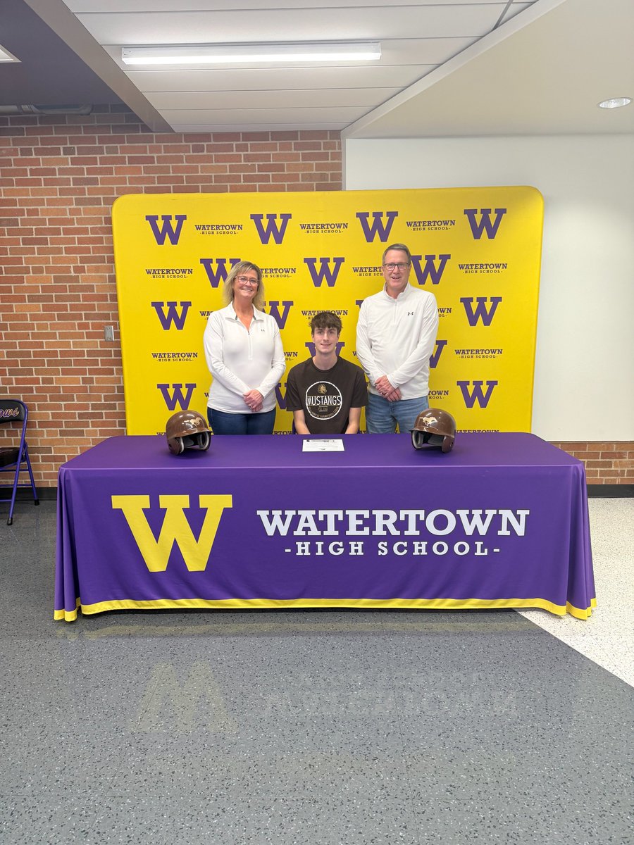 Post 17 Baseball tweet media