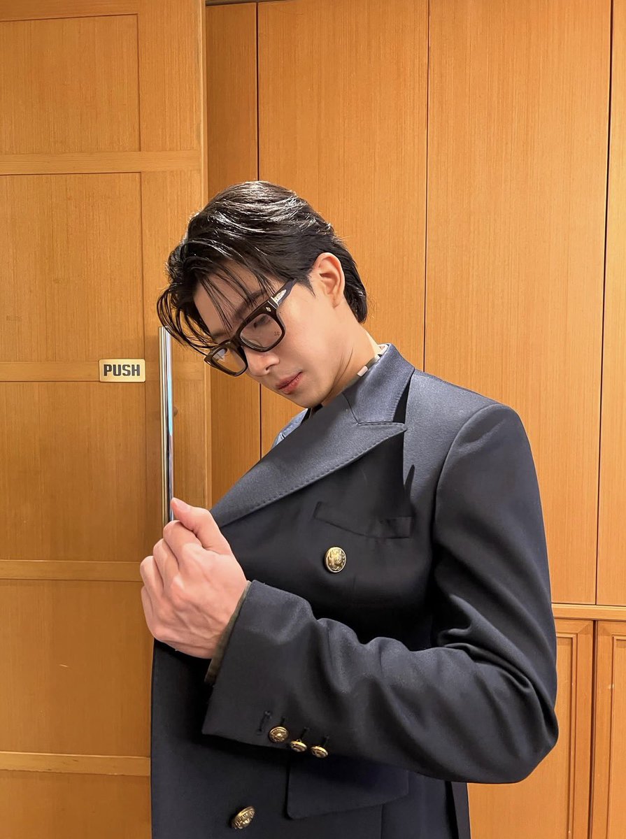 FirstKhaotung France 🇫🇷 (@FirstKhaotungFr) / Posts / X