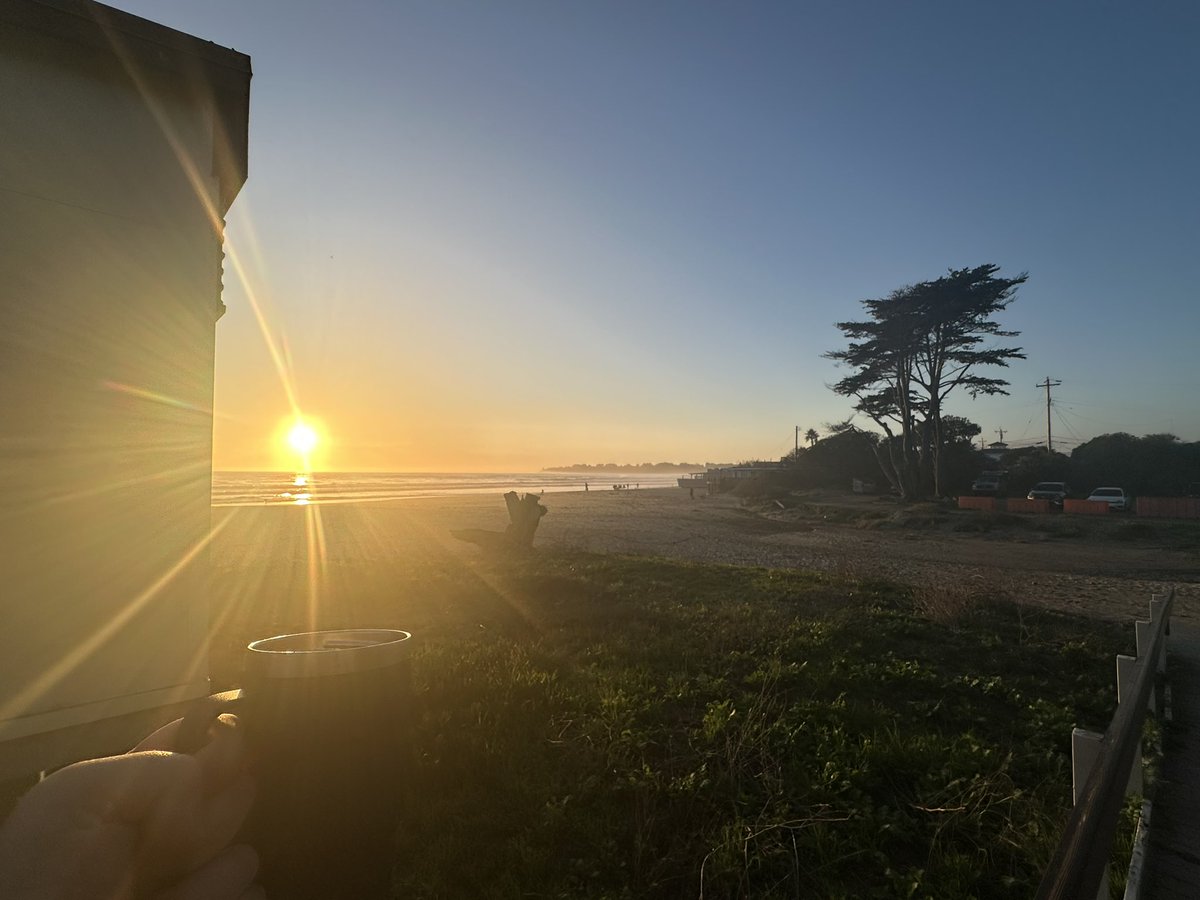 impossible to overstate how much i'm enjoying coastal california. stinson beach is a beautiful dream