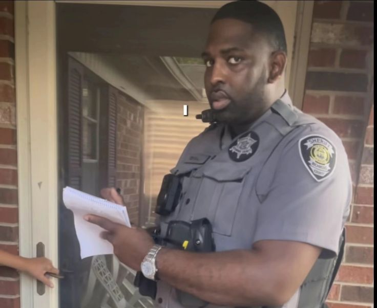 // "No one wants to write with me" 

"Im getting no interactions." 

Proceeds to ignore those who want to write with them, ignores those that ♡ like their starter calls and bandwagons. 

Bro-