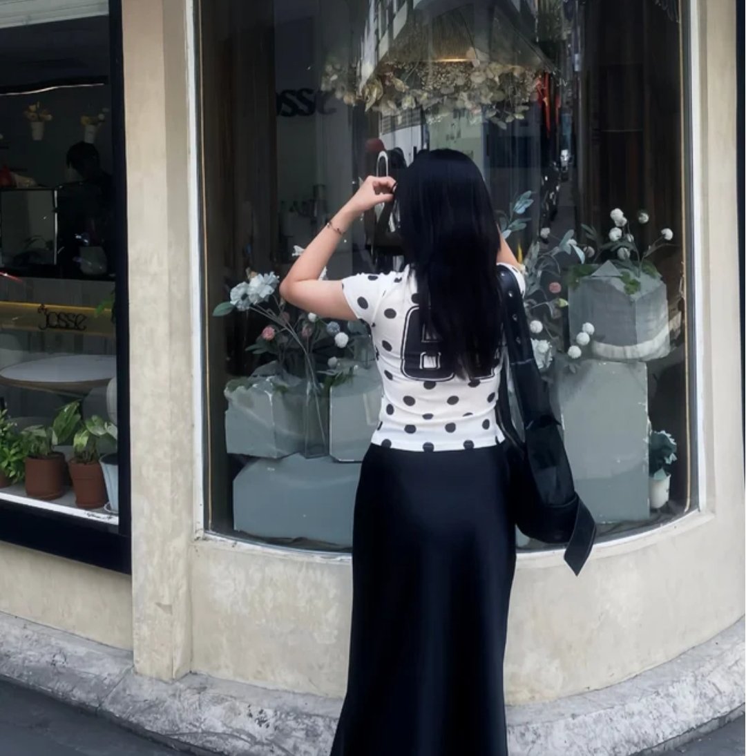 ReginaBlevi's tweet photo. Lời nói có thể làm tổn thương, nhưng cũng có thể chữa lành.
Hãy chọn cách nói giúp người khác nhẹ lòng.
Sự tử tế không tốn phí.
Nhưng giá trị thì vô hạn. https://t.co/kaLv2KI6y4