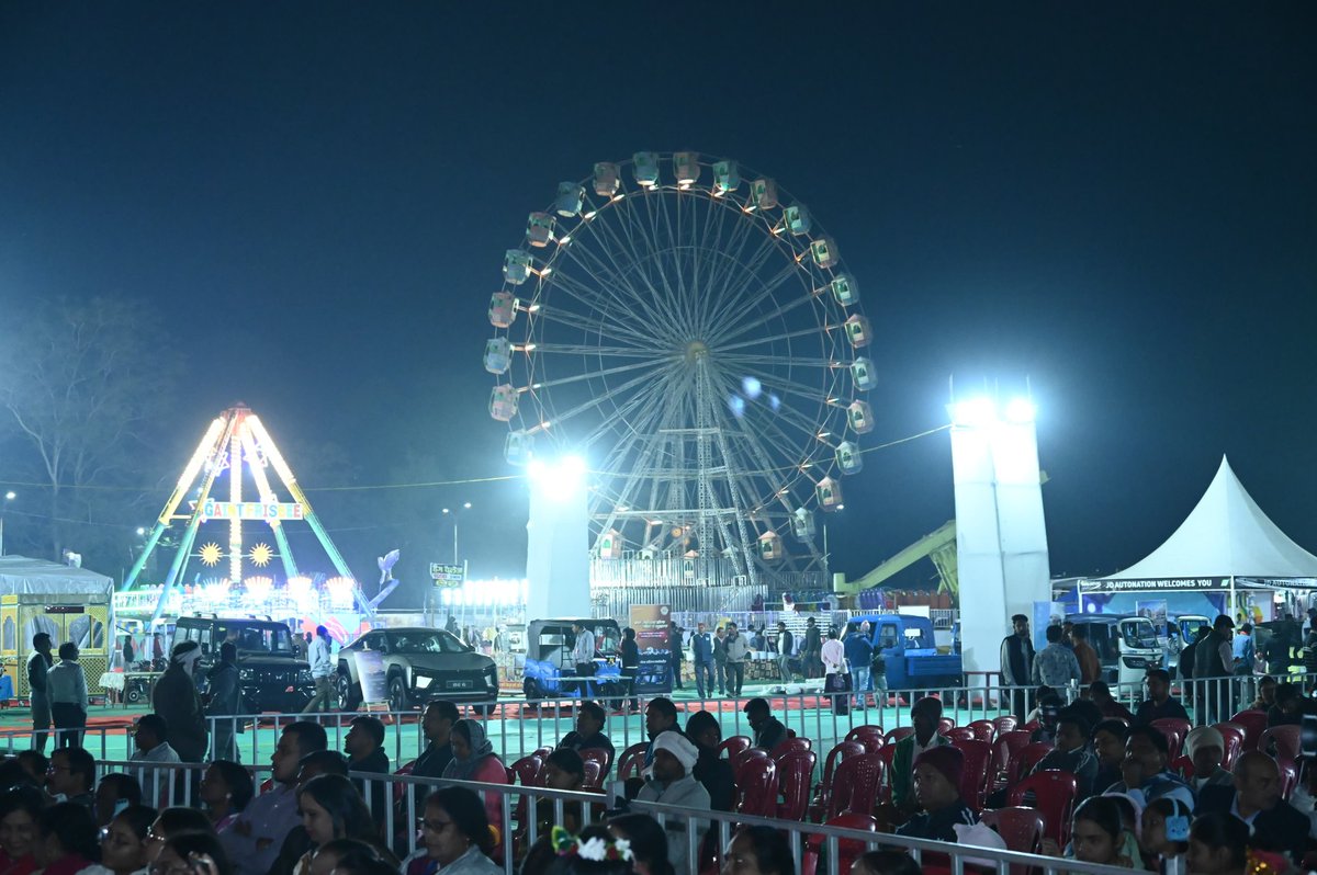 साइंस कॉलेज मैदान, बिलासपुर में आयोजित सात दिवसीय स्वदेशी मेला के शुभारंभ अवसर पर सम्मिलित होकर गर्व की अनुभूति हुई।

यह मेला हमारे स्थानीय कारीगरों, स्वदेशी उत्पादों, लोककला और परंपरागत हुनर को प्रोत्साहित करने का एक सशक्त मंच है। स्वदेशी भावना को आगे बढ़ाने वाले सभी उद्यमियों
