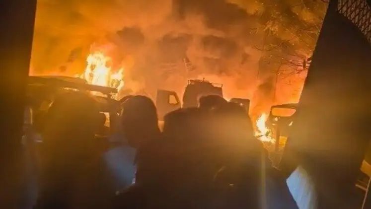 mkyindian's tweet image. 7 Killed, 27 Injured After Explosives Go Off At Jammu and Kashmir&apos;s Nowgam Police Station

Massive explosion rocks Nowgam police station, where explosives from Red Fort terror module were stored

#WhiteCollarTerrorModule #JammuAndKashmir #Jihadists #NowgamPoliceStation #Alert