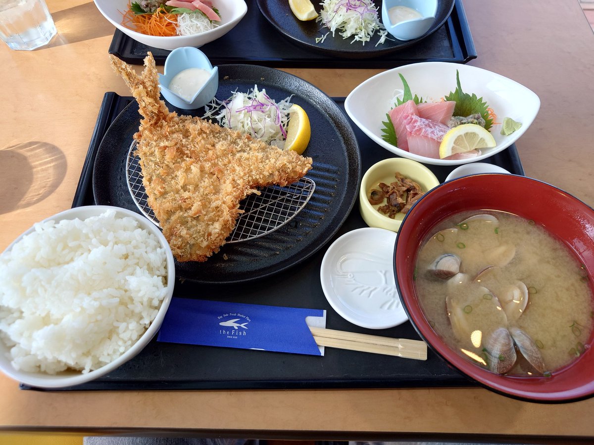 333no5656's tweet image. アジフライデカかった〜🐟️
＃TheFish