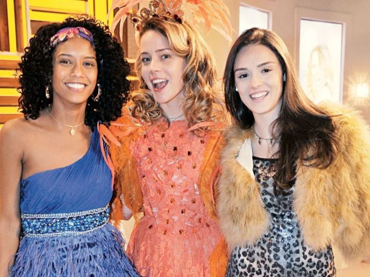 giometricks's tweet image. O enredo da protagonista proletariada se vingando dos patrões&amp;gt;&amp;gt;&amp;gt;&amp;gt;&amp;gt;&amp;gt;&amp;gt;
#TresGracas