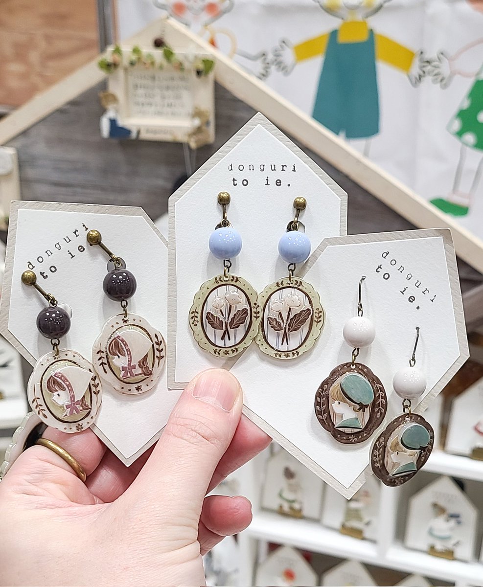 デザフェス62 設営無事に終わりました！
ブースいっぱいに並んでいるのでどうぞごゆっくり選んで行ってくださいね✾

南４のR-119でお待ちしています
レスキュー119って覚えてください

#デザフェス62 
#デザフェス