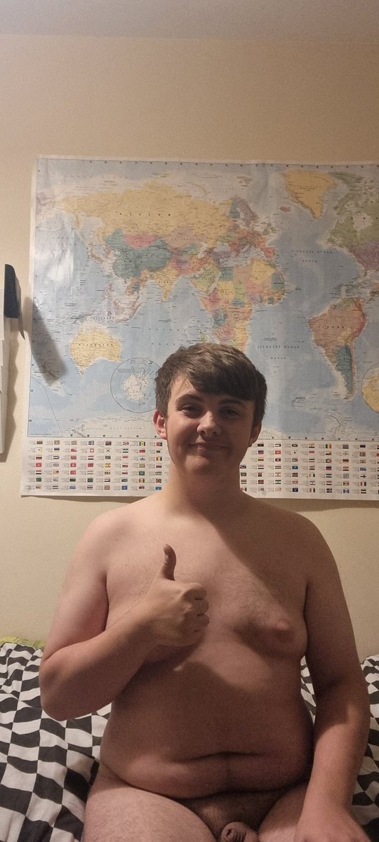 nakedalex24's tweet photo. Happy to be at the end of the week now! Certainly will enjoy the weekend.
Very windy here in Cumbria at the moment so any time nude has been limited to only indoors unfortunately.
#nudist #naturists #britishnaturism #clothesfreelife https://t.co/7rnj0WkHST