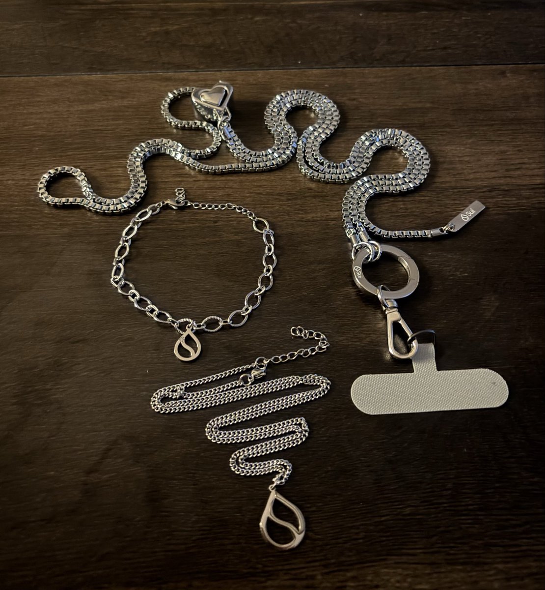 put some ice around your neck and wrists in buenos aires next week. come find me or <a href="/veets__/">Veets</a> and use the magic word “cacahuate” to redeem sui drip. 

catch us at sui connect on tuesday Nov 18th 4:30-9pm. link below ⬇️