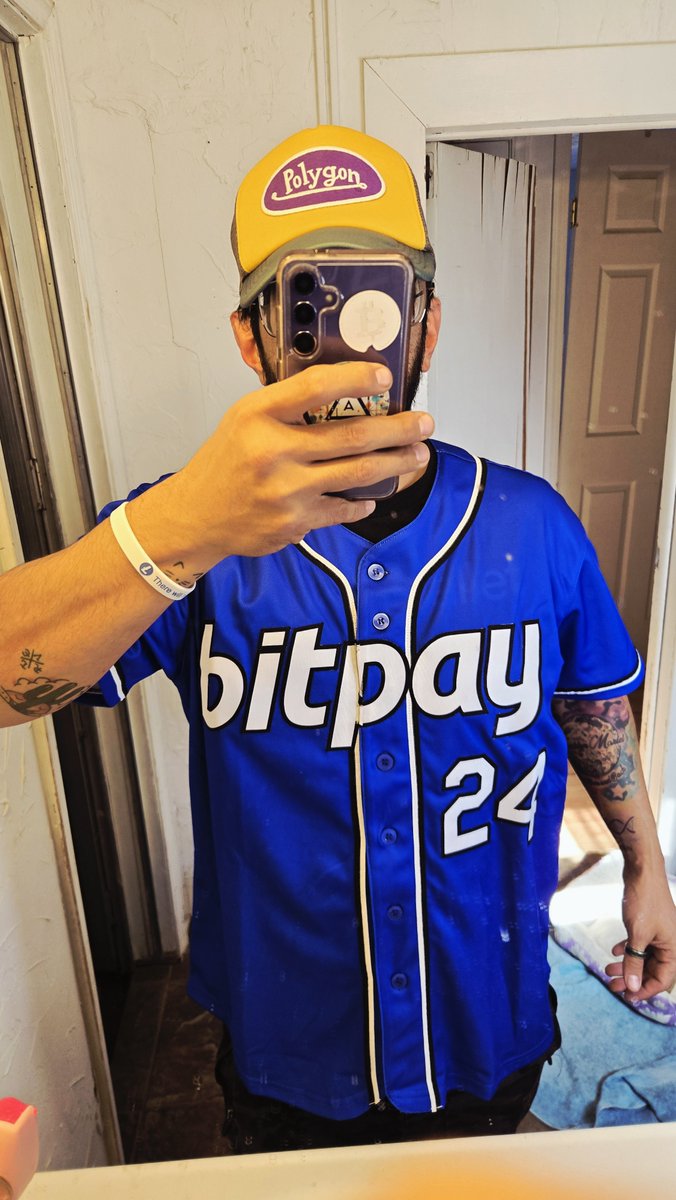 MiggyCryptoX's tweet image. Day 72 of posting a picture in a different crypto shirt, every day: 

Rockin&apos; with the OGs of Bitcoin Payment 😎 @BitPay x @TheBitcoinConf 2024

(1/2)