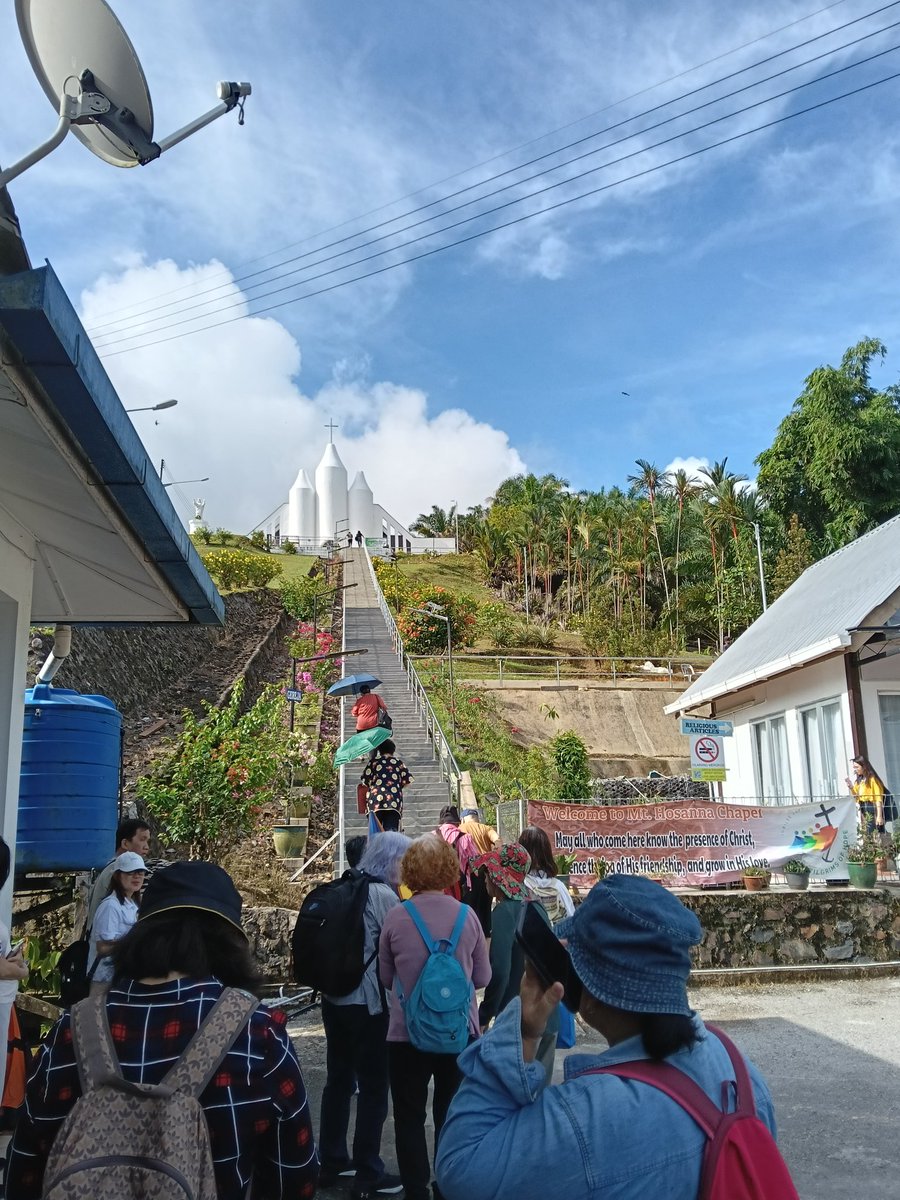 Bernadetteoo99's tweet photo. The bottom of Mt. Hosanna church. https://t.co/qb5hEr5z3h