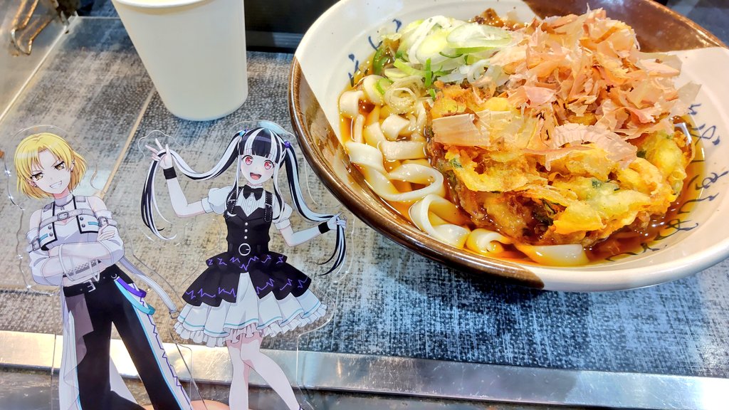 おはようございます✨
恒例きしめんでパワーチャージ完了です
何か名古屋駅めちゃくちゃ人おるぅ💧

今日は珍しくこだまですのでゆーっくり現地向かいます〜🚅
#RAS_RUMBLEHEADZ