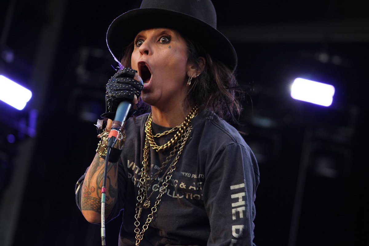 El_fusilmx's tweet image. La nostalgias invadió el primer día del @CoronaCapital con la presentación de @real4nonblondes 

Fotografías de @photolivemusic #coberturafusilera📸