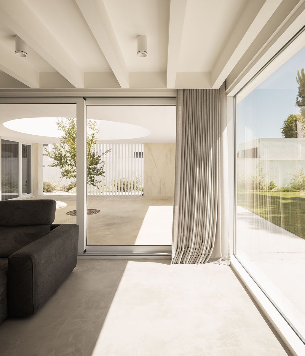 archinect's tweet image. Verdizela House by Estúdio AMATAM 📸 garcês #ArchinectProjects
 
Project details at archinect.com/firms/project/…