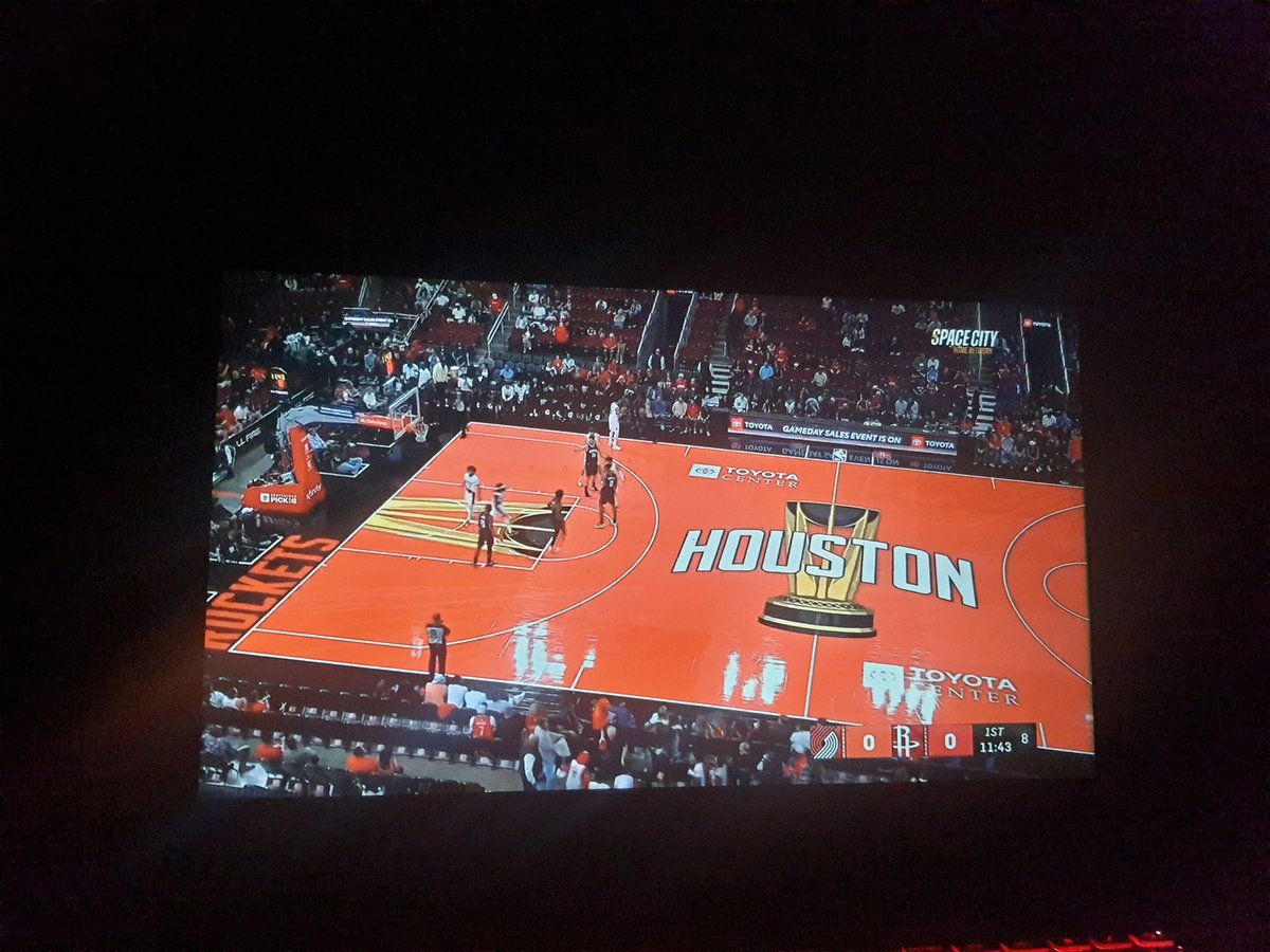 Bu parke ne olum bu saatte gözümü zor açıyom zaten yavşaklar