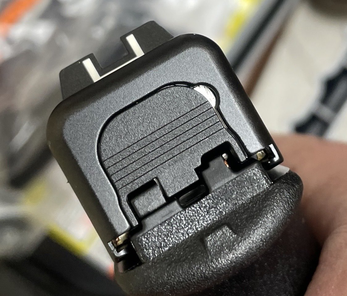 failuredril556's tweet image. here is your sneak preview of the post-ban #Vmodel #glock19 

a block over the left hand side of the trigger bar&apos;s rear most bearing surface

a mis-shapen backplate

selling out of pre-bans at breakneck speed, and wont even bother putting this out until the true glocks are gone…