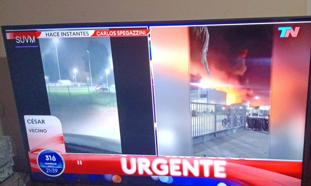 blas_pooka's tweet image. Bld yo bien feliz por una rewiu de vgen y la central eléctrica decide estallar

Voy a agregar a mis t.o.s &apos;se puede cancelar por intoxicación o explosiones&apos;