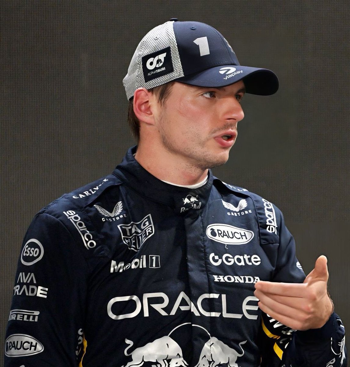 vernoomie's tweet image. 8 DAYS TIL THE NIGHT SUIT IS BACK FUCKSKDKKDMSKSISNS