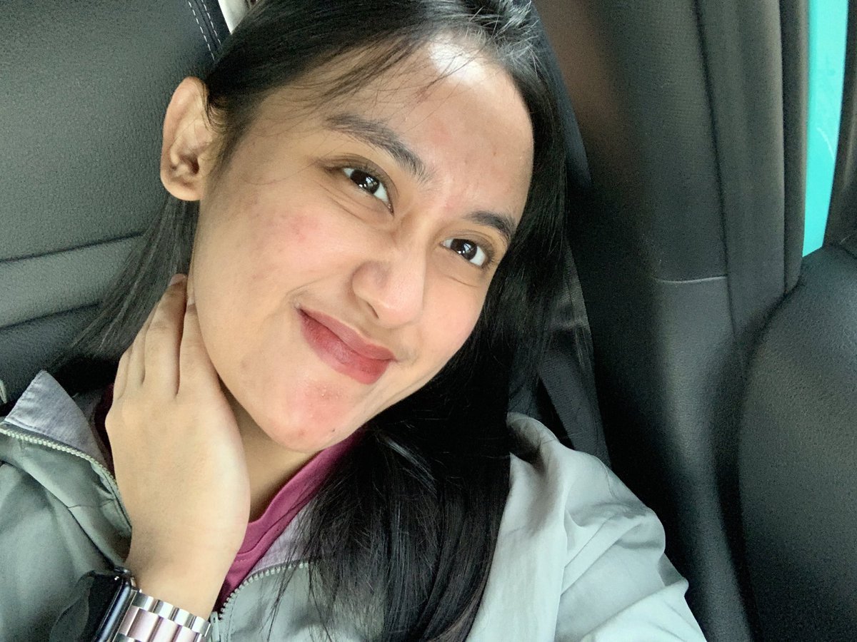 oudiees's tweet photo. ady being the best pick when it comes to rides, sangaaat bersih, wangi, adem, bahkan bisa pilih quiet rides while we hop in.

bahkan driver2 attitudenya okeee2 banget sesimple suhu ac aja di make sure whether udah ok atau belum, love you bunch kudos! @GreenSM_Indo https://t.co/QvW40t5TdV