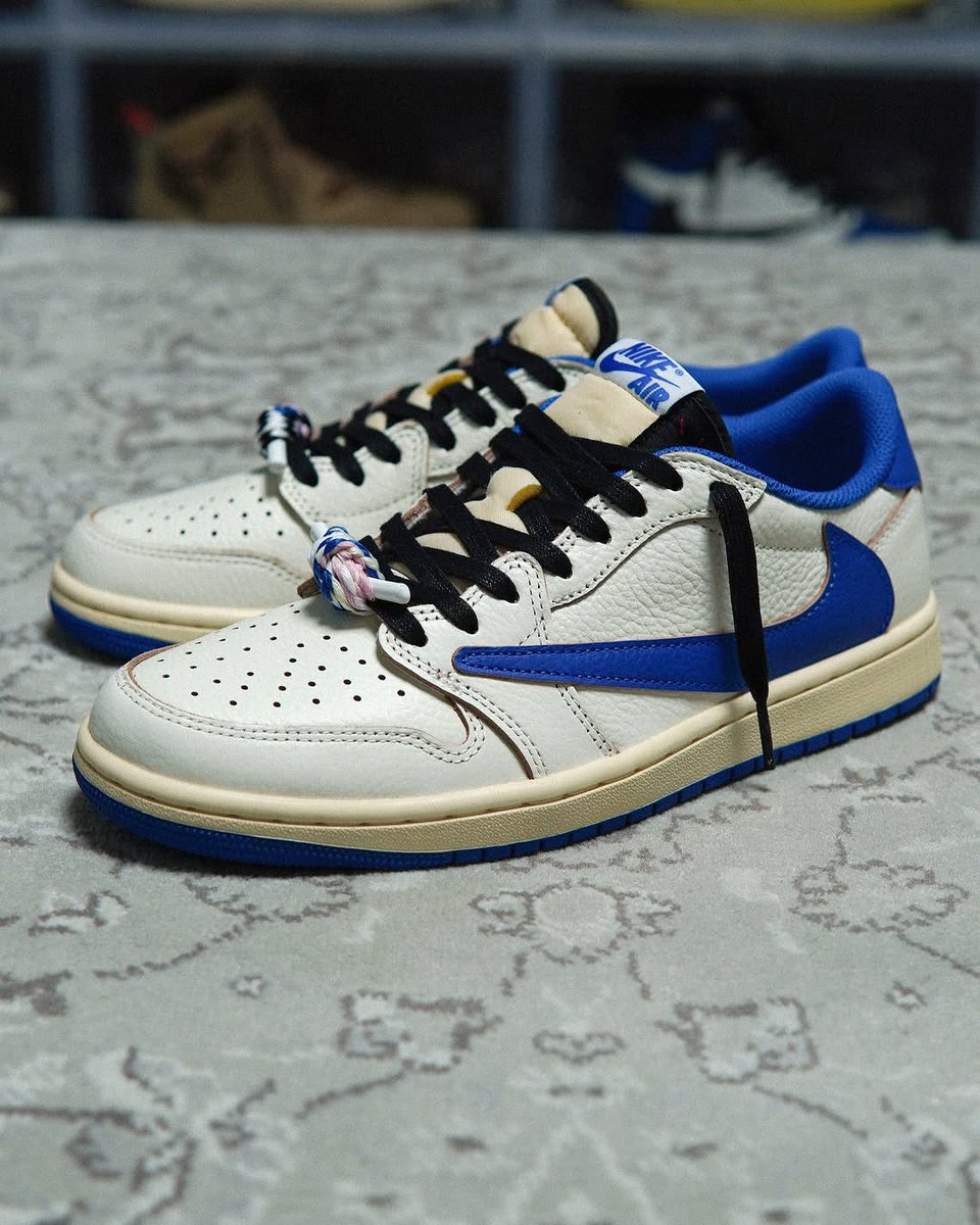 SBDetroit's tweet image. Travis Scott x Fragment x Air Jordan 1 Low OG raffle starts tomorrow 🌵 

FULL DETAILS:  sneakerbardetroit.com/travis-scott-f…