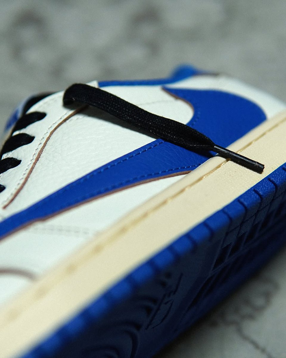 SBDetroit's tweet image. Travis Scott x Fragment x Air Jordan 1 Low OG raffle starts tomorrow 🌵 

FULL DETAILS:  sneakerbardetroit.com/travis-scott-f…