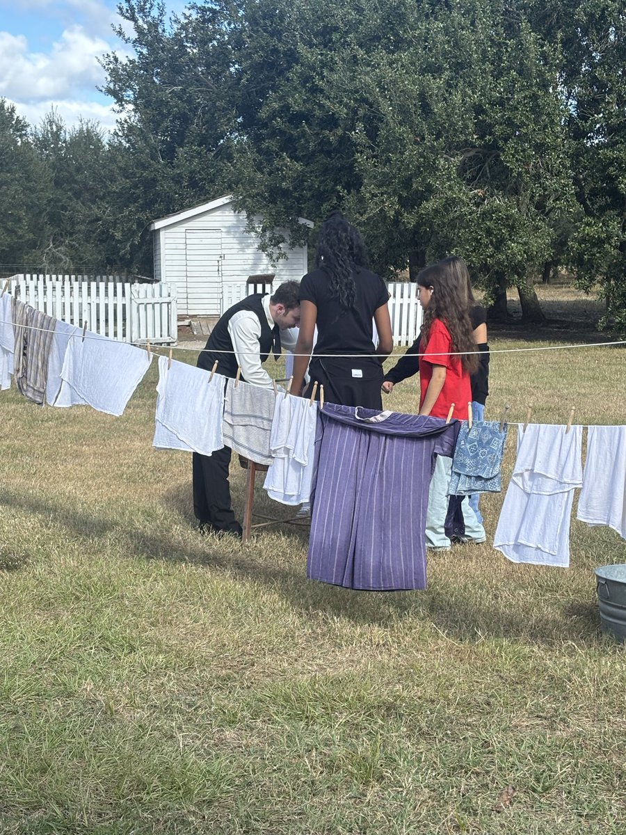 CITGOiaOLLE's tweet image. Creating an engaged collaborative classroom community requires lessons outside the walls of our school buildings. Frontier Day at George Ranch. #growingGreatness 
@OlleMightyOwls 
@poullard_colina 
@AliefISD