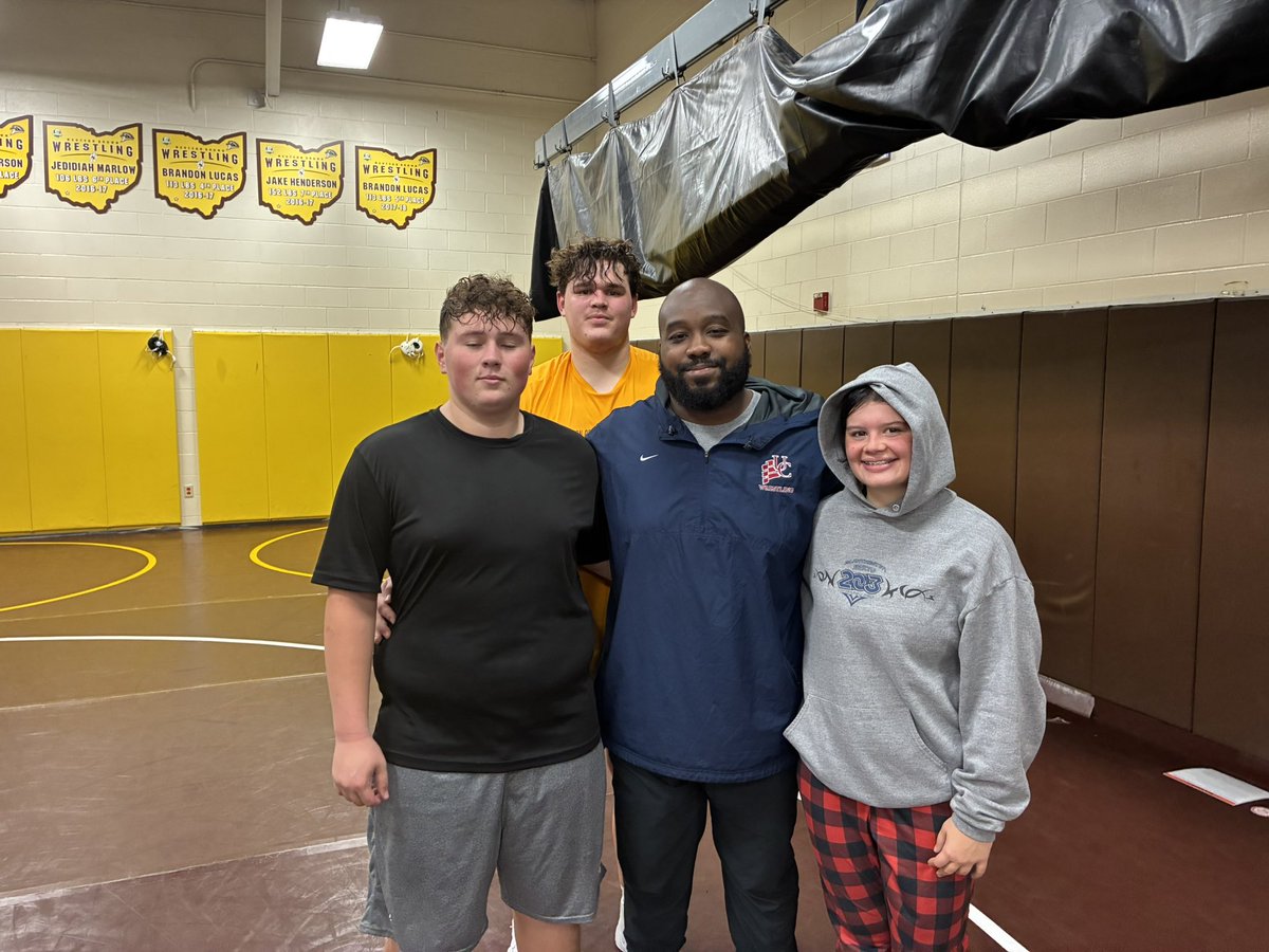 Robbie Garvin tweet media