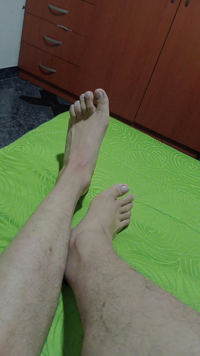 Roa_Chriz's tweet photo. 🤭👣🥰 https://t.co/6V5kyKUnRf