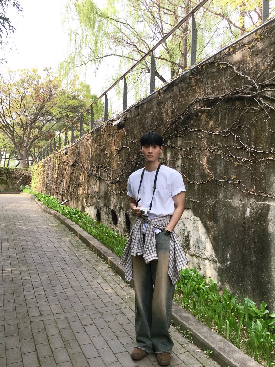 #천주안 #CheonJuAn

Happy JuAn's Day!
주안 배우 생일맞이 미공개컷 공개🎁