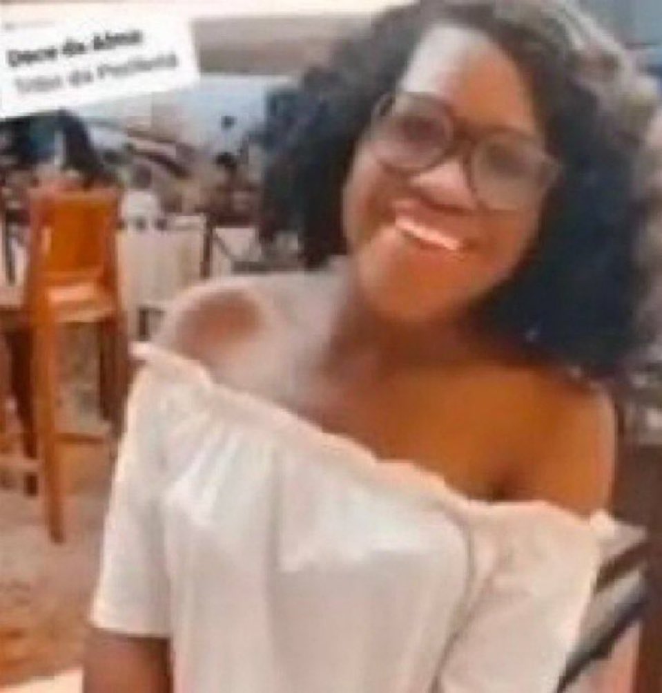 hicrystallized's tweet image. tá valendo a pena dar play nesse jogo do praia?