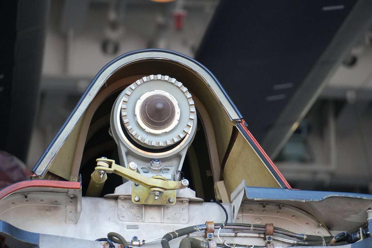 Sidebutton's tweet image. SH-101のお尻