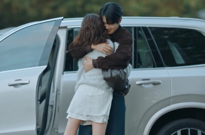 fleurtyssom's tweet photo. honestly the most-awaited part is when they hug and hold hands. they just look so warm and safe together 
#WouldYouMarryMe - 🥹🩷 https://t.co/Du7t8wjtGe