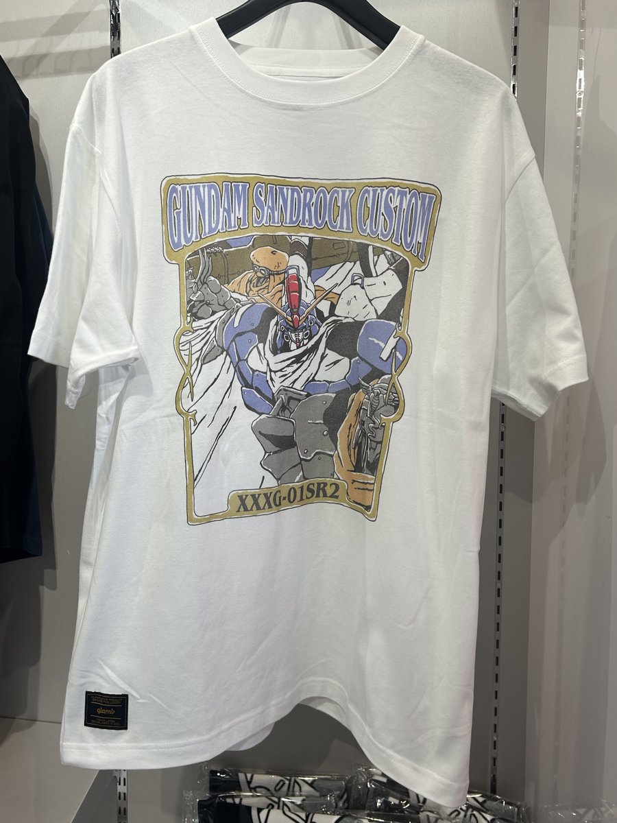 【本日発売】

glamb『新機動戦記ガンダムW EW』

Tシャツ
・ガンダムデスサイズヘル
・ガンダムサンドロック改

M/L/XL　各8,800円(税込)

※ウイングガンダムゼロ シャツは12月発売予定

多賀店　☎0749-47-3228