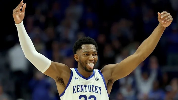 Buddy 🏀😼 tweet media