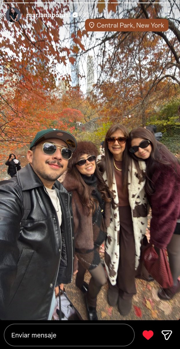 PamelaRoma62419's tweet photo. ¿Se han puesto a pensar en que #MarianaBotas tiene una familia bellísima? La verdad es muy afortunada, ahora entiendo su nivel de seguridad y amor propio. Una red de apoyo así es muy importante. Yo amo. 💕
#FreeBotitas https://t.co/jSzg8ezPLy