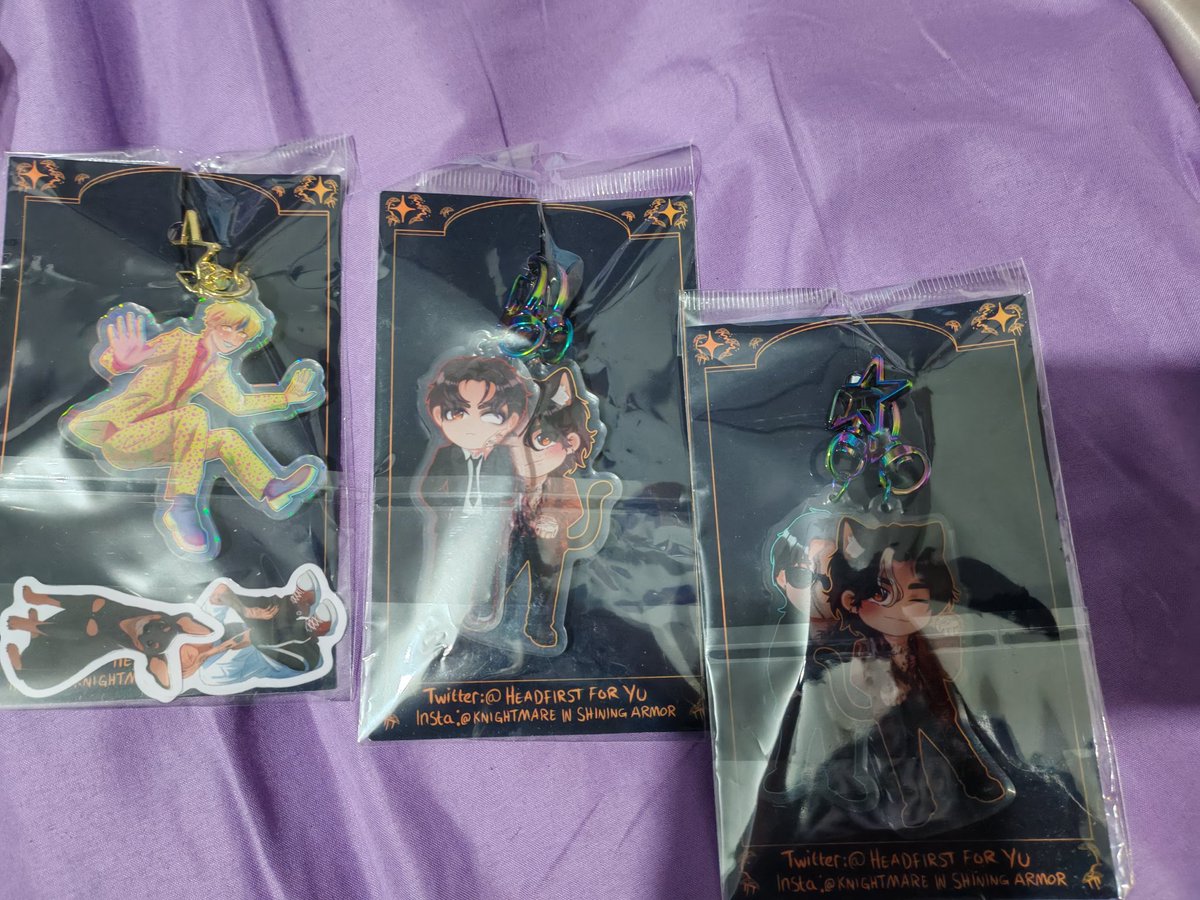 Jivet08's tweet image. I got them!!! They are so pretty 😭😭💜💜💜 Thanks for everything @HeadfirstForYu