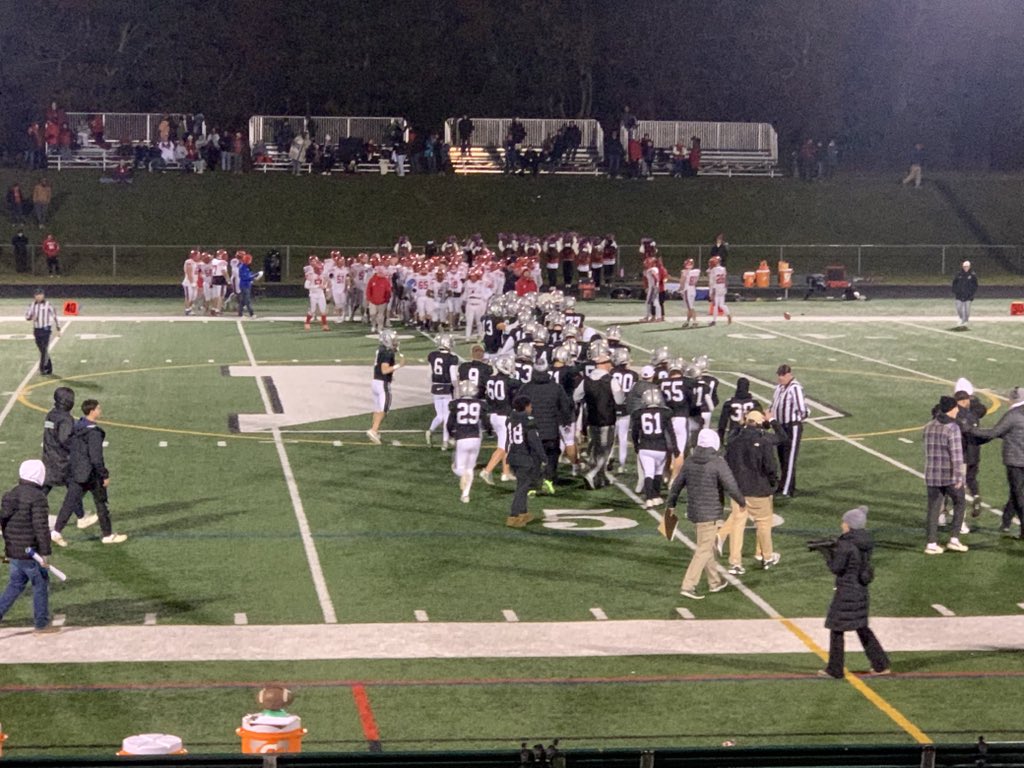 Time runs out, and that will cap it!

The Dragons (<a href="/DuxHSFootball/">Duxbury HS Football</a>) win it in convincing fashion, and they are bound for the state semifinals once again!!

DIV. 4 FINAL: No. 4 Duxbury 38, No. 5 Burlington 14. <a href="/Murray_Jack_/">Jack Murray</a> <a href="/BosHeraldSports/">Boston Herald Sports</a>